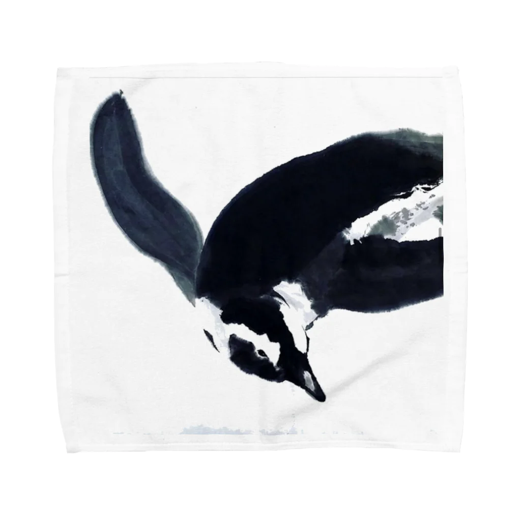 Asahi@水墨画アートの涼やかに空を泳ぐペンギン Towel Handkerchief