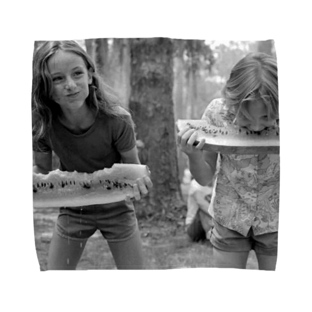 VintageのGIRLS COMPETING IN A WATERMELON EATING CONTEST ON JULY 4TH: WHITE SPRINGS, FLORIDA タオルハンカチ