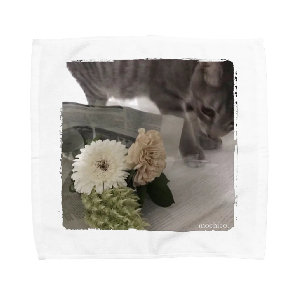 もち子roomの子猫とお花。 Towel Handkerchief