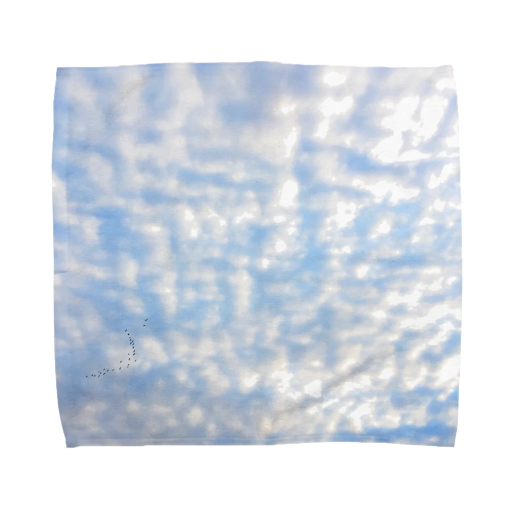 Yuki's Atelierのうろこ雲 Towel Handkerchief