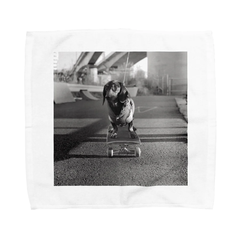 Tokyo StyleのSkating Dog Towel Handkerchief