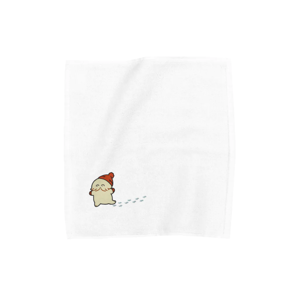 ぽたの犬小屋の雪の日ぽた Towel Handkerchief