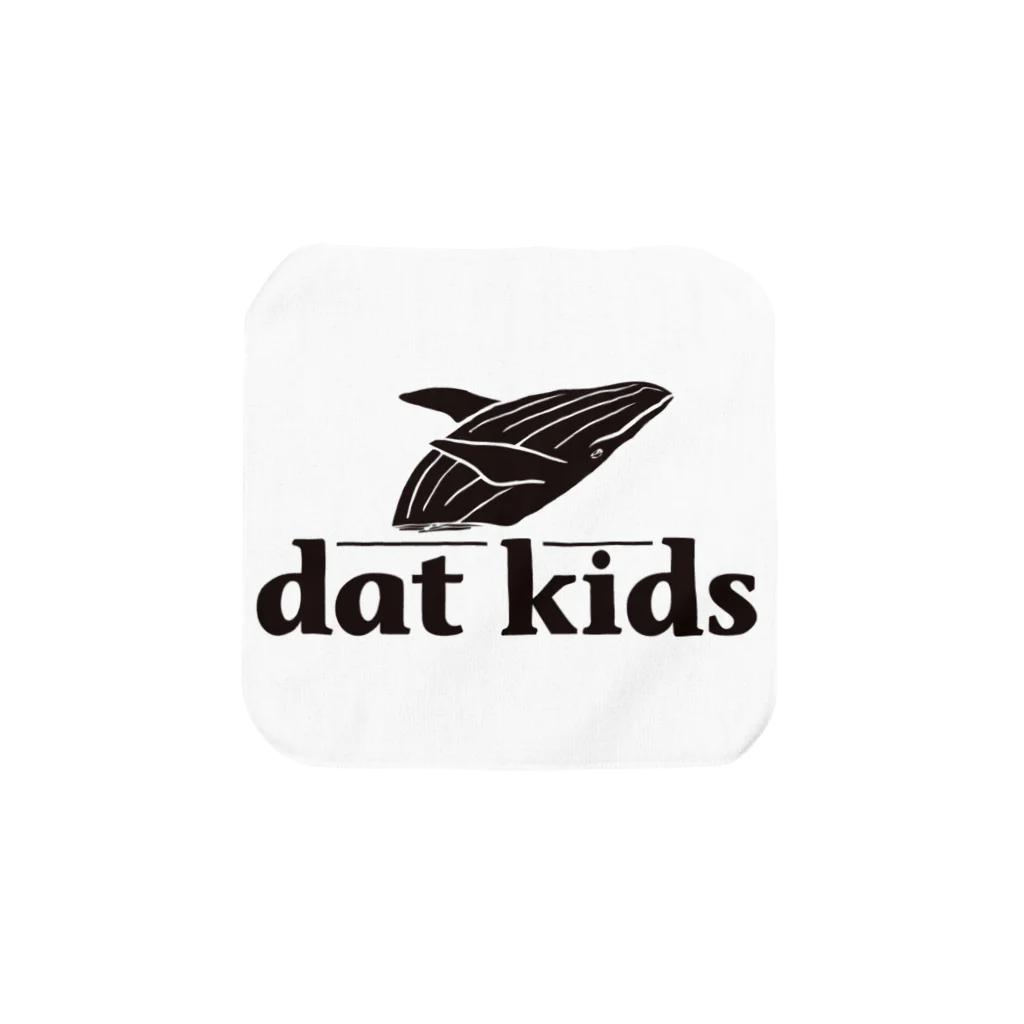 dat kidsの黒ロゴ タオルハンカチ