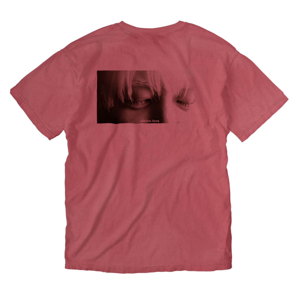 アルビノグッズ［albino love］のアルビノを着る Washed T-Shirt :back