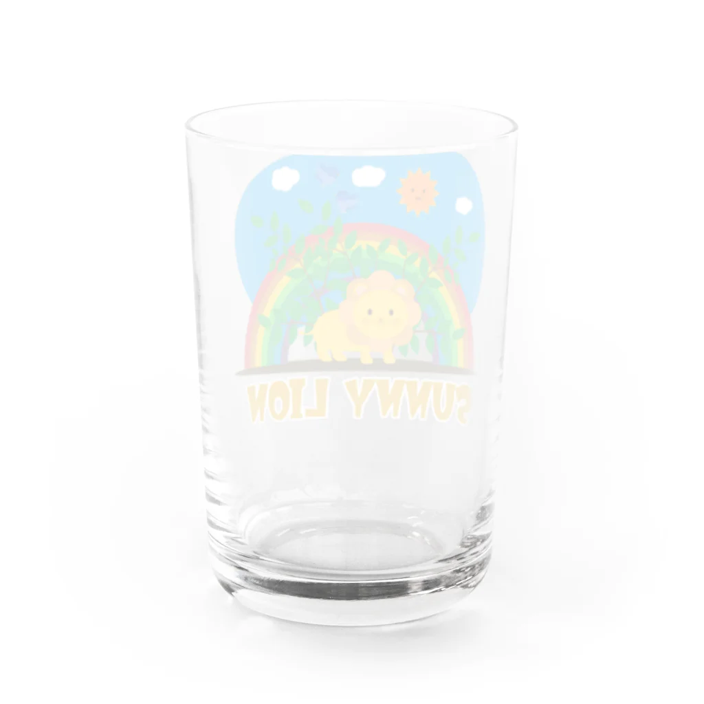 chicodeza by suzuriのライオンと虹と青空 Water Glass :back