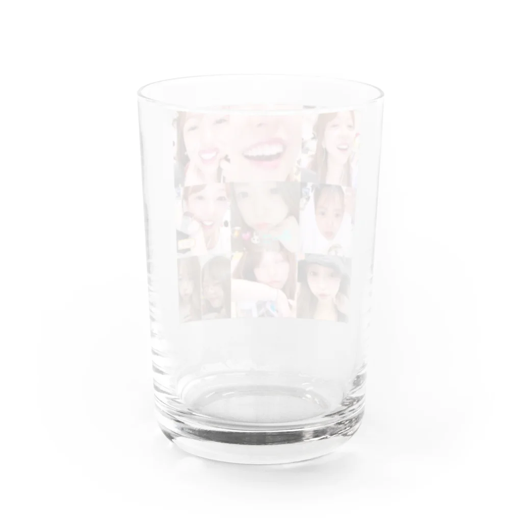 みーこ🐰💗🍺グッズの変なみーこ🐰💗🍺グッズ Water Glass :back