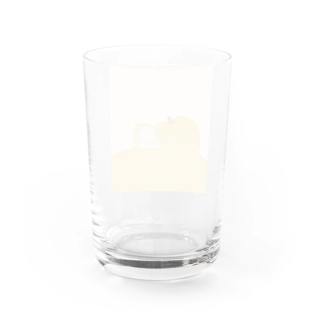 はやし企画の梨を撫でながら寝たい Water Glass :back