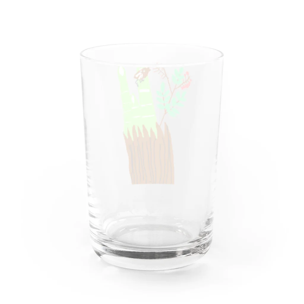 ぽこぽんやさんのお正月の門松についているナンテンをたべるスズメ Water Glass :back