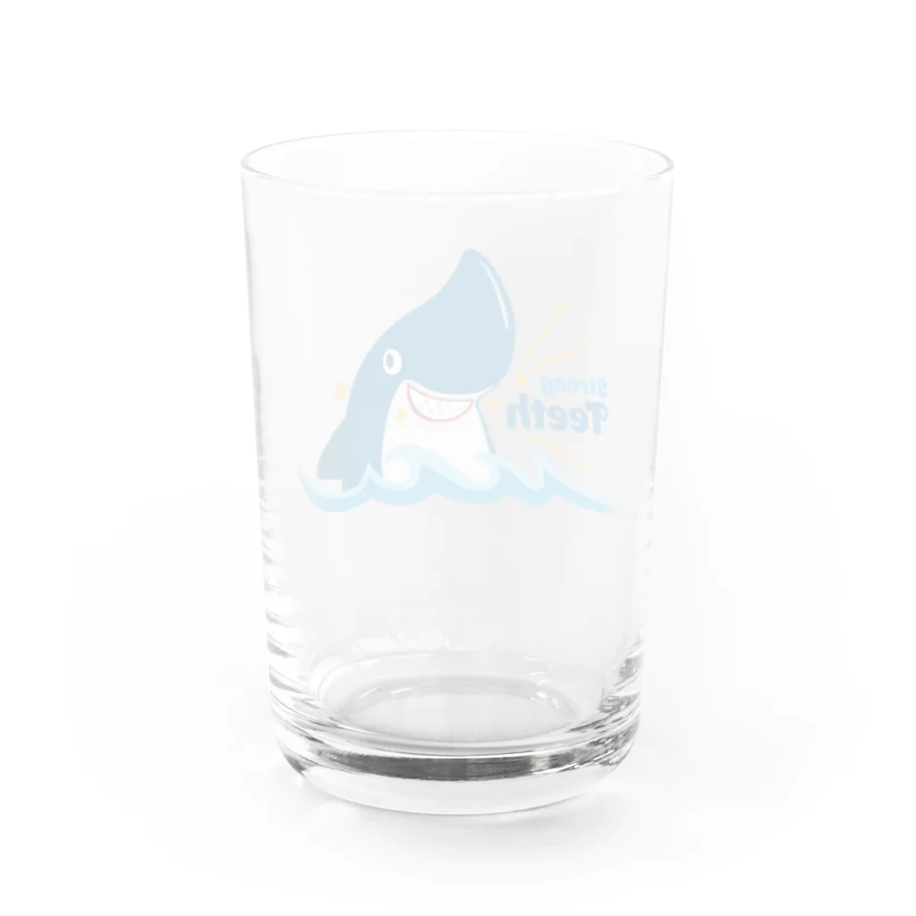 kocoon（コクーン）のサメの強い歯 Water Glass :back