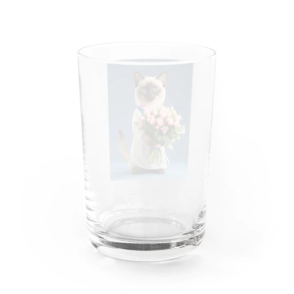 kuronyansuzuの花束を持っているシャム猫ちゃん Water Glass :back