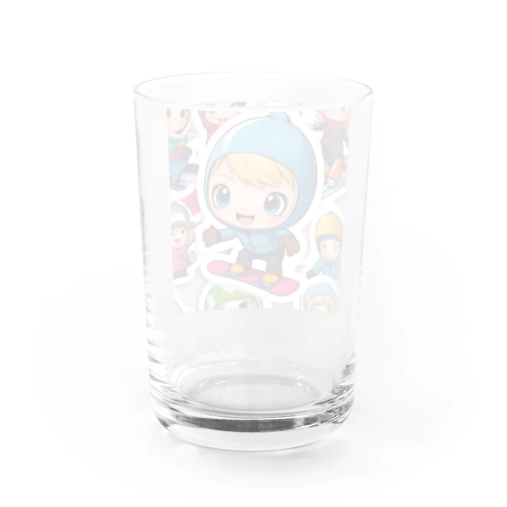 m222web-shopのスノーボードとキャラクターたちのイラストグッズ Water Glass :back