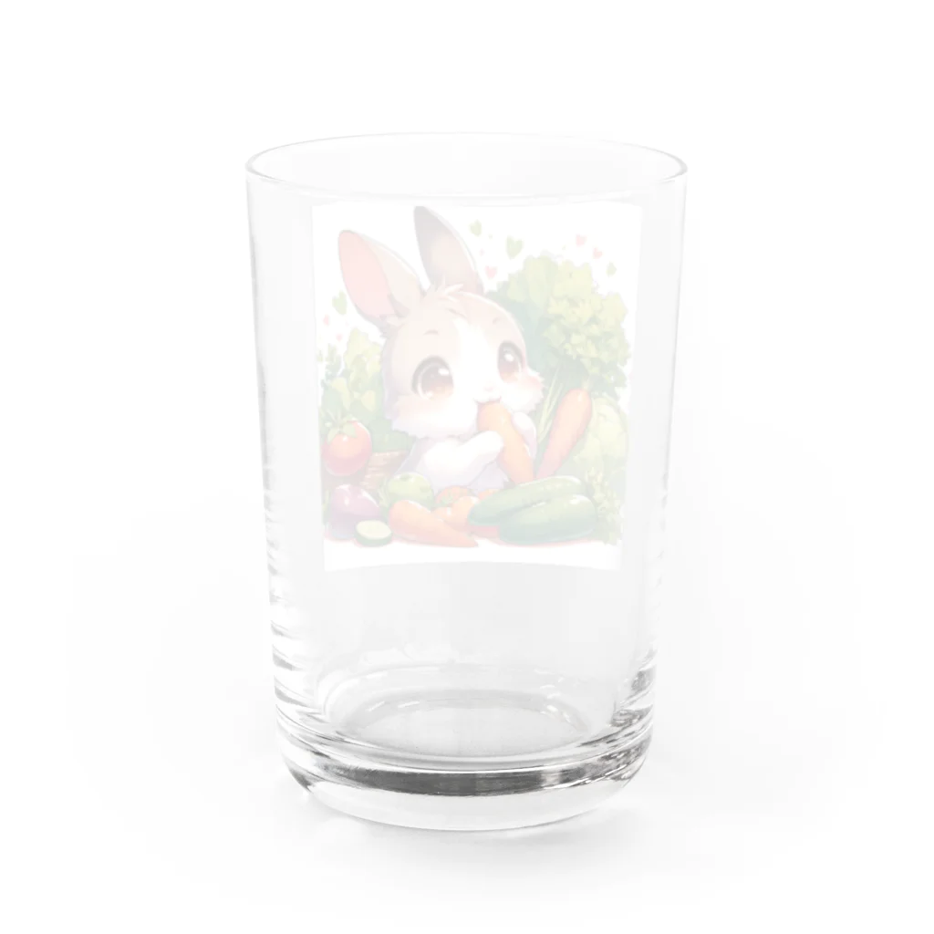 ukyoozakiのにんじんを食べてるウサギ Water Glass :back