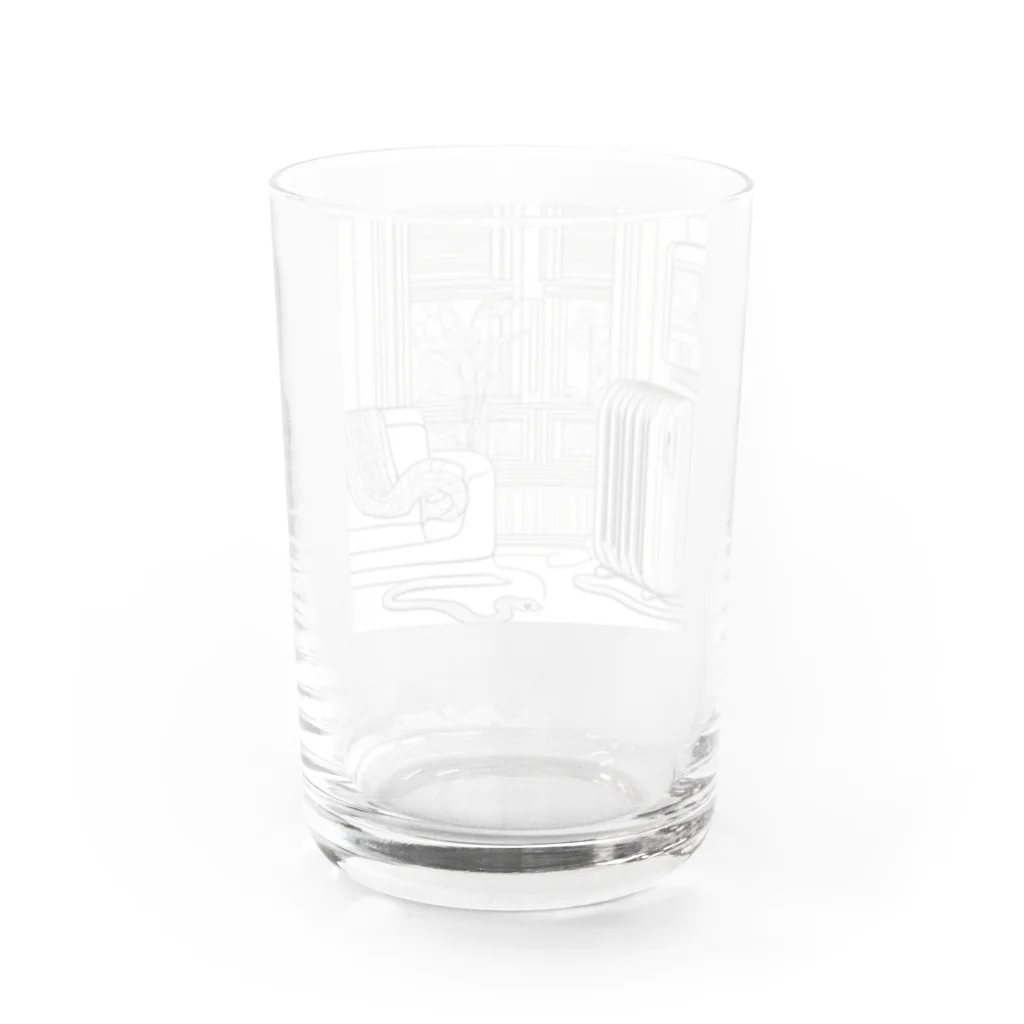 Sunbathingの暖房の前でまったりと寝そべりながら冬を喜んでいる蛇 Water Glass :back