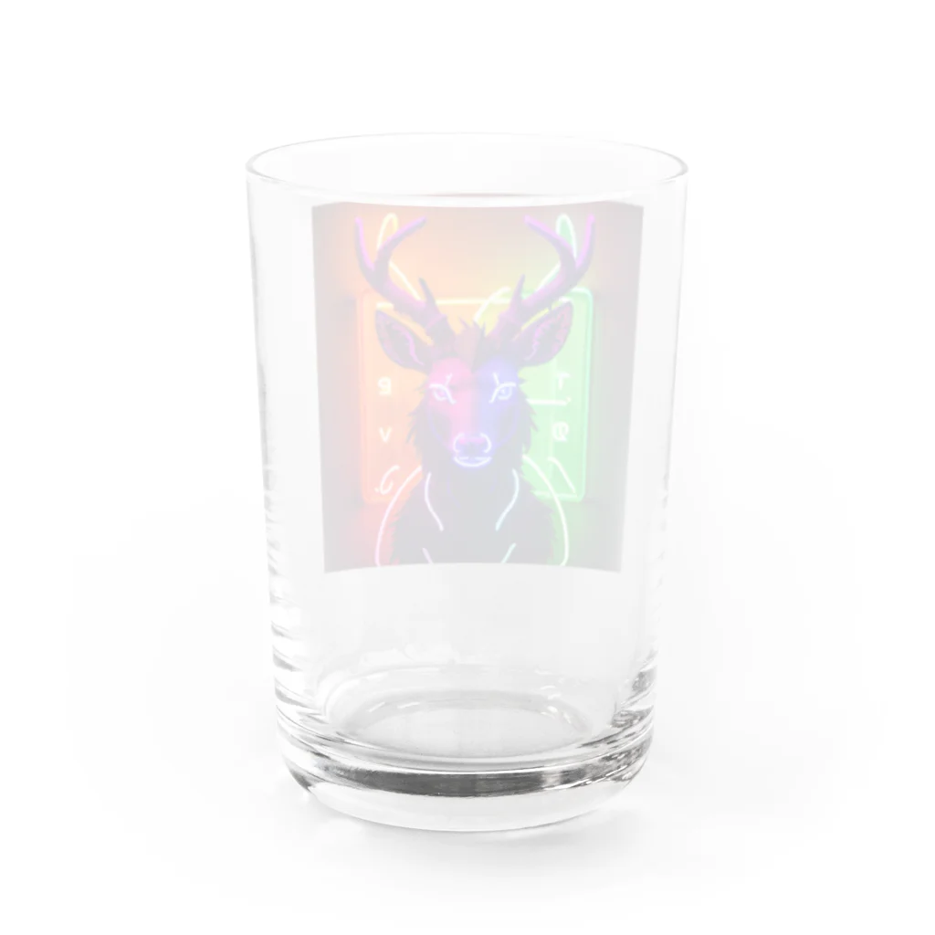 北の動物達と日常風景のポップなエゾシカ Water Glass :back