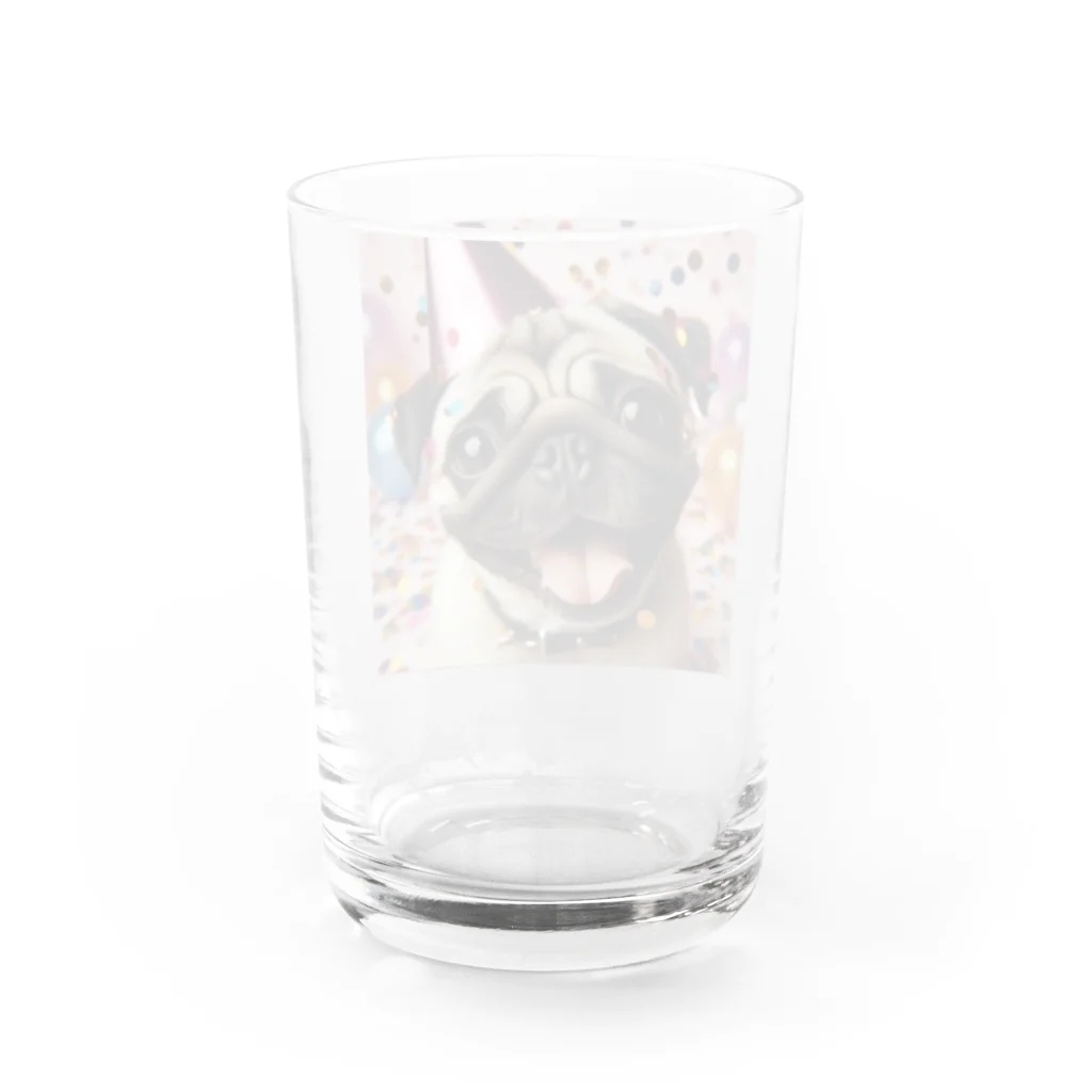 me-me shopのハッピーパグ Water Glass :back