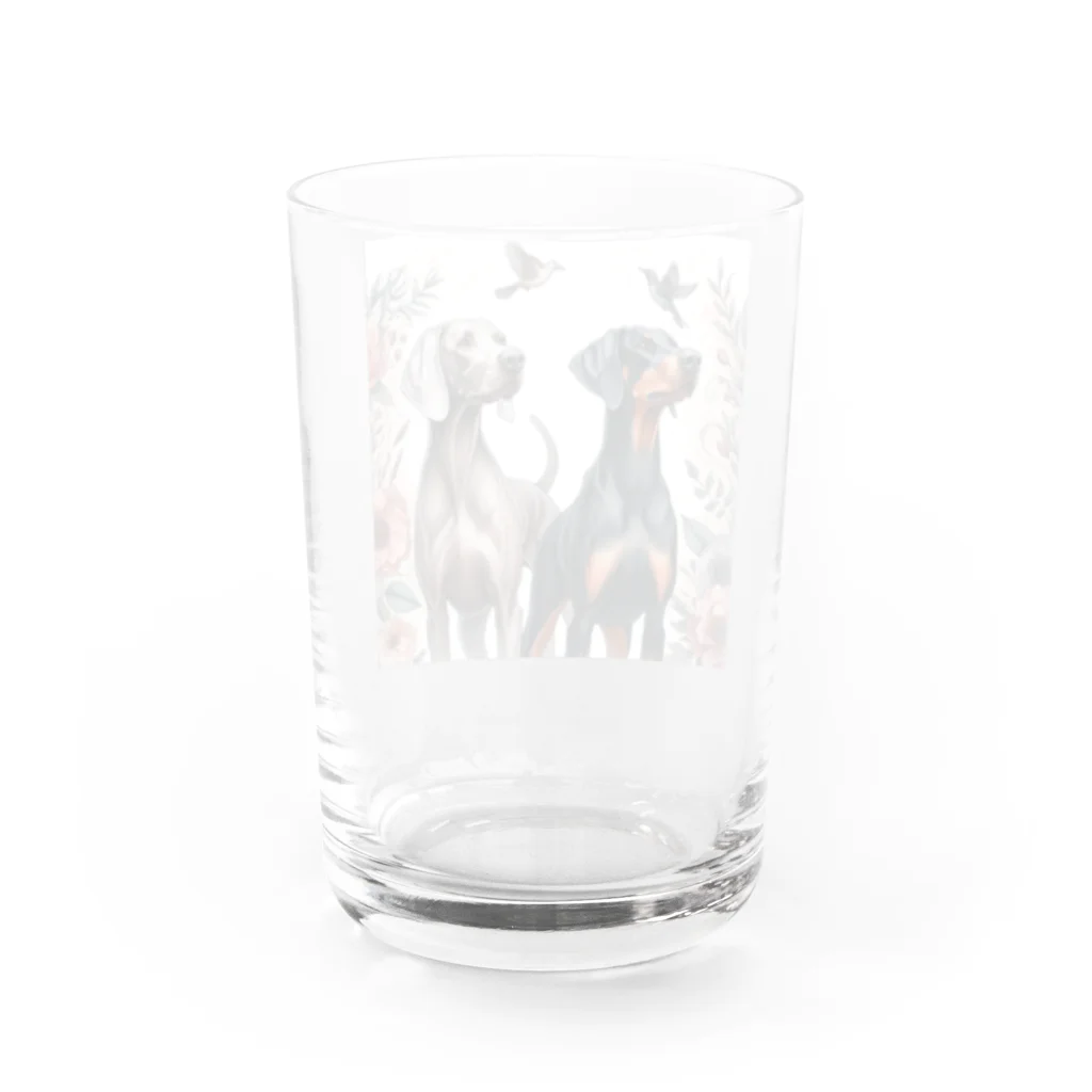 Laule'aのドーベルマンとワイマラナー Water Glass :back