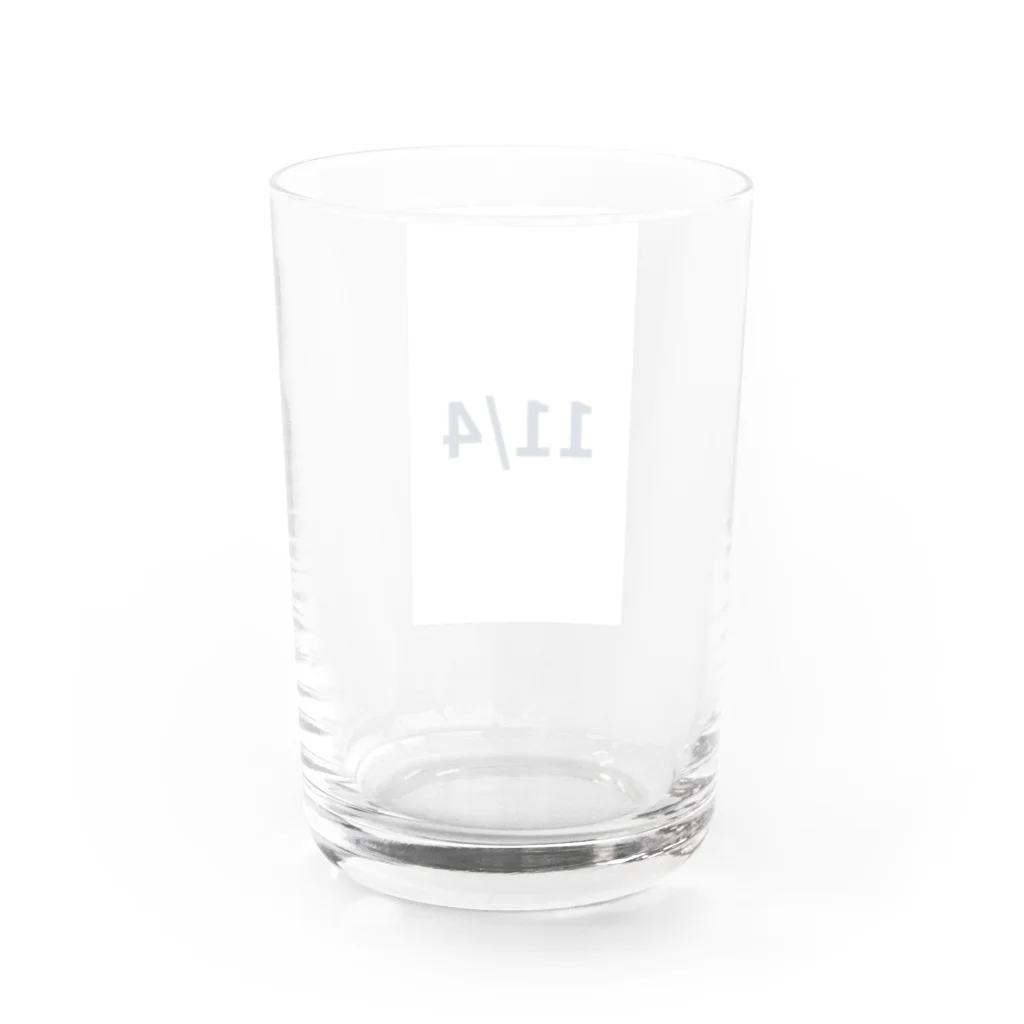 AY-28の日付グッズ　１１/4 バージョン Water Glass :back