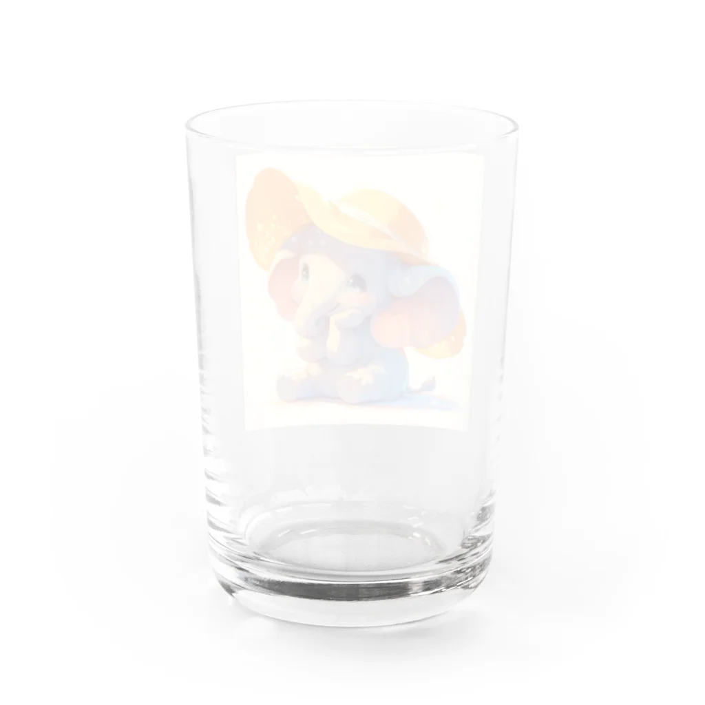 AQUAMETAVERSEの帽子をかぶった可愛い子供ゾウ Marsa 106 Water Glass :back