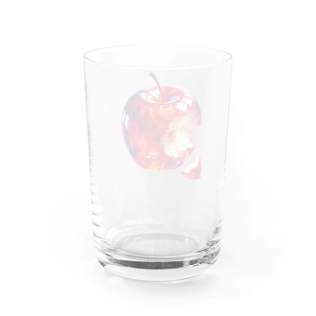 アップルの店のリンゴを一口齧ったら、真っ赤 Water Glass :back