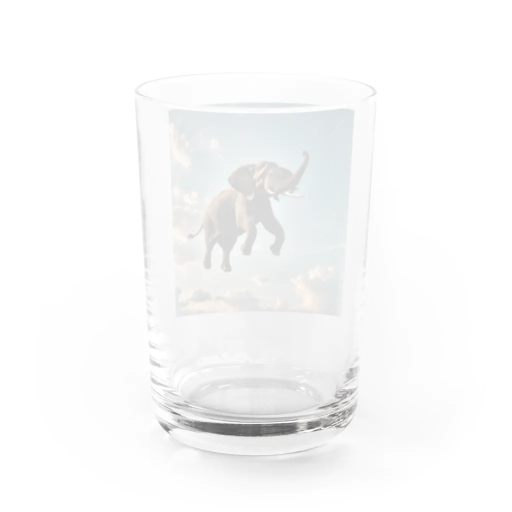 Dragon Designのエレファントインザスカイ Water Glass :back