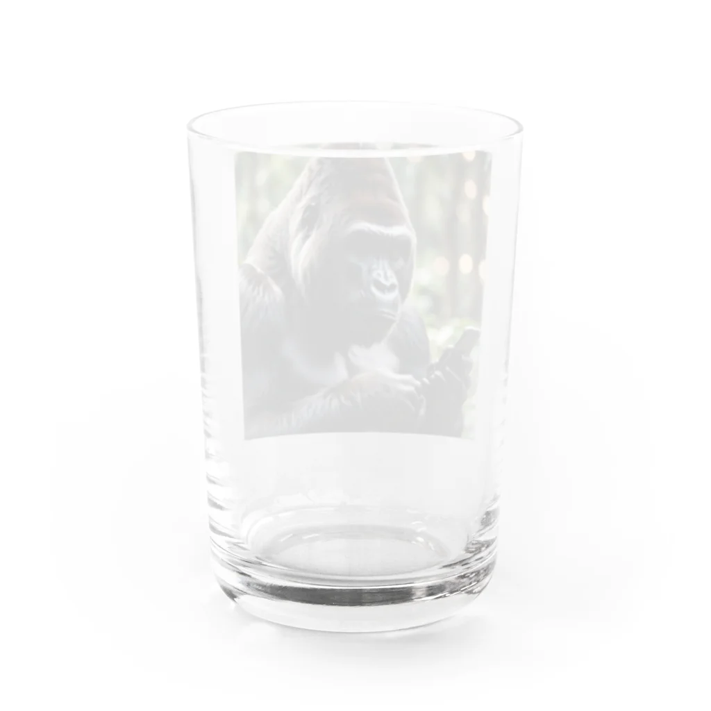 fumi_sportsの現代人すぎるゴリラ Water Glass :back