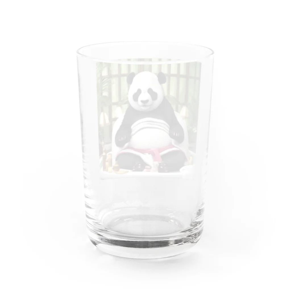 大人な動物のお店のラグジュアリーホテルでスパを受ける成金パンダ Water Glass :back