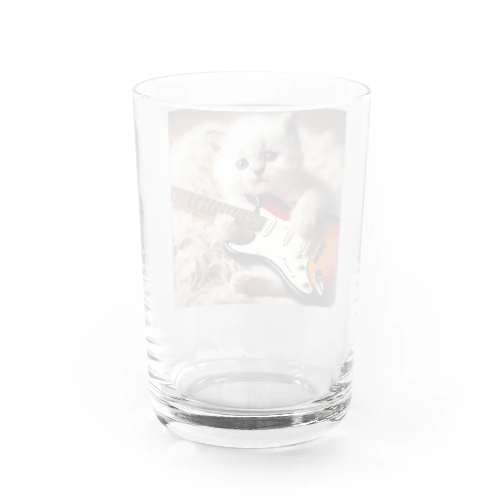 Yuji_Koroのストラトと白い子猫 Water Glass :back