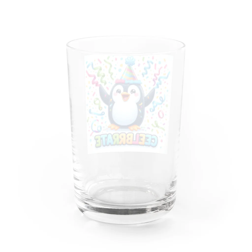 まんじゅ王国のこのキュートなペンギンがお祝いムード全開 Water Glass :back