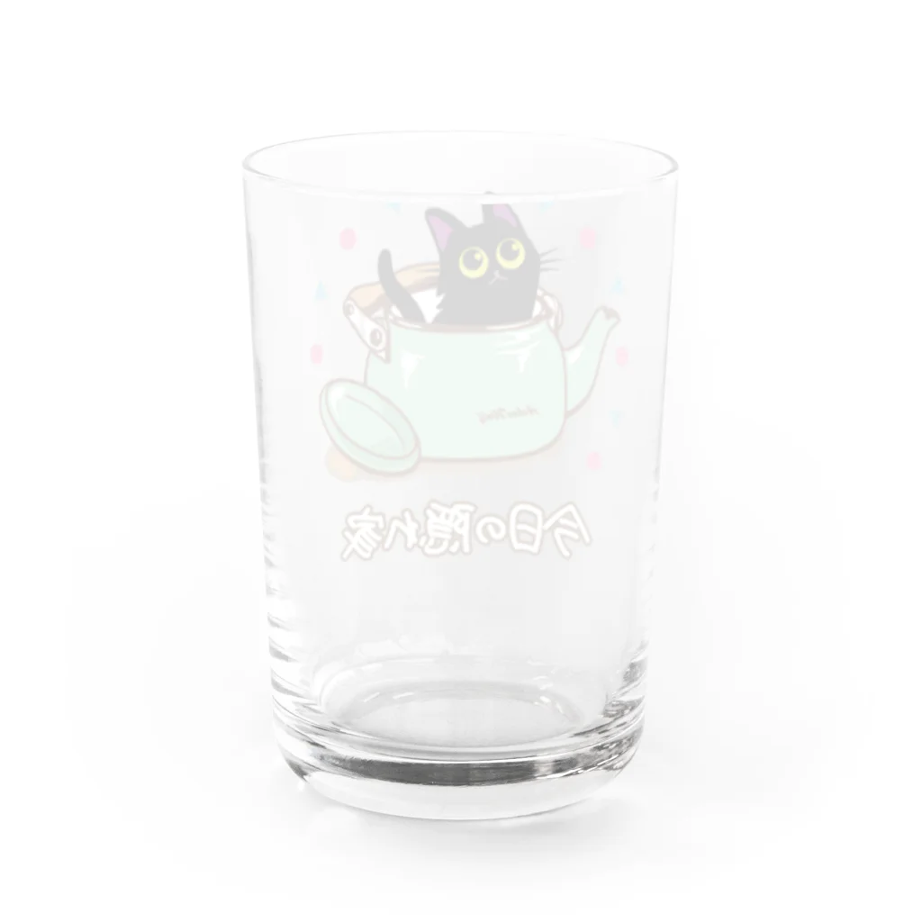 AckeeWolf Art Shopの猫の今日の隠れ家 Water Glass :back