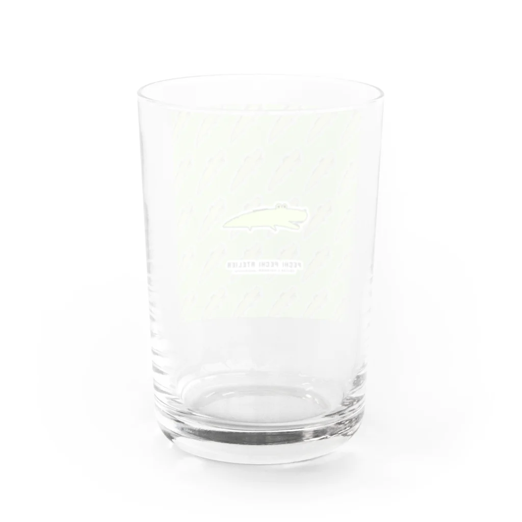 ぺちぺち工房 Pechi Pechi Atelierのわにがいっぱい Water Glass :back