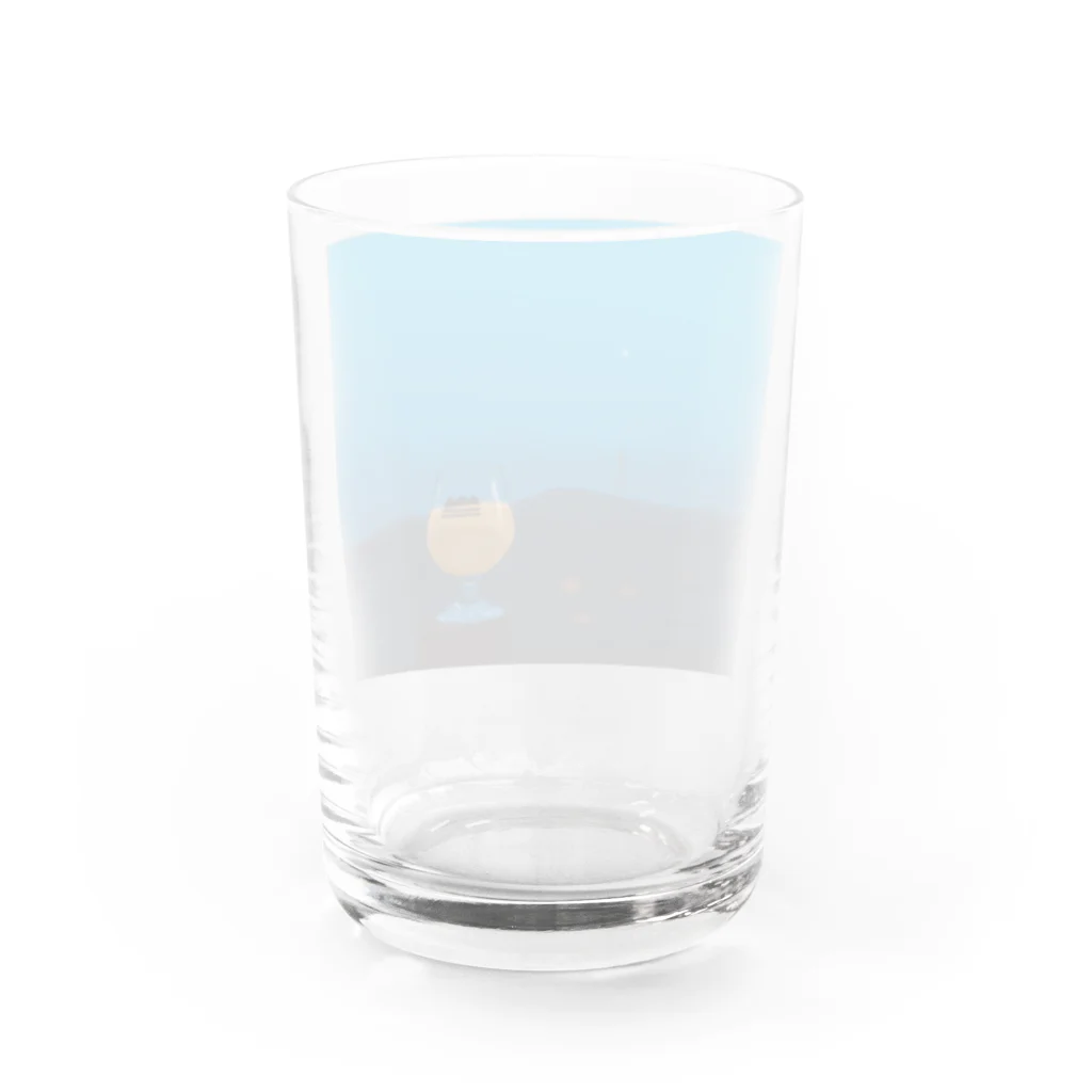 自由呑酒党の夜の田園でビールを Water Glass :back