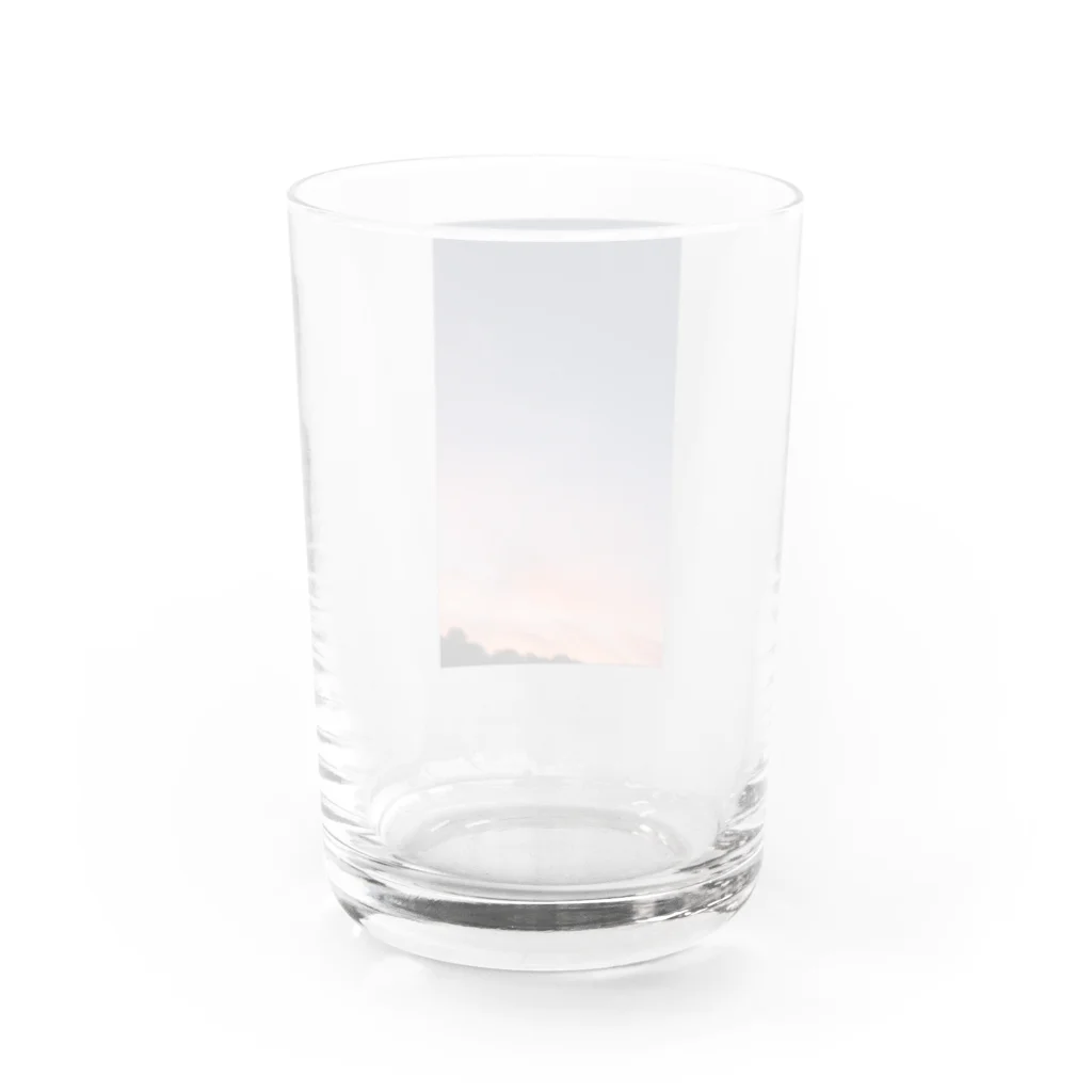 shihhoの夕方の空 Water Glass :back