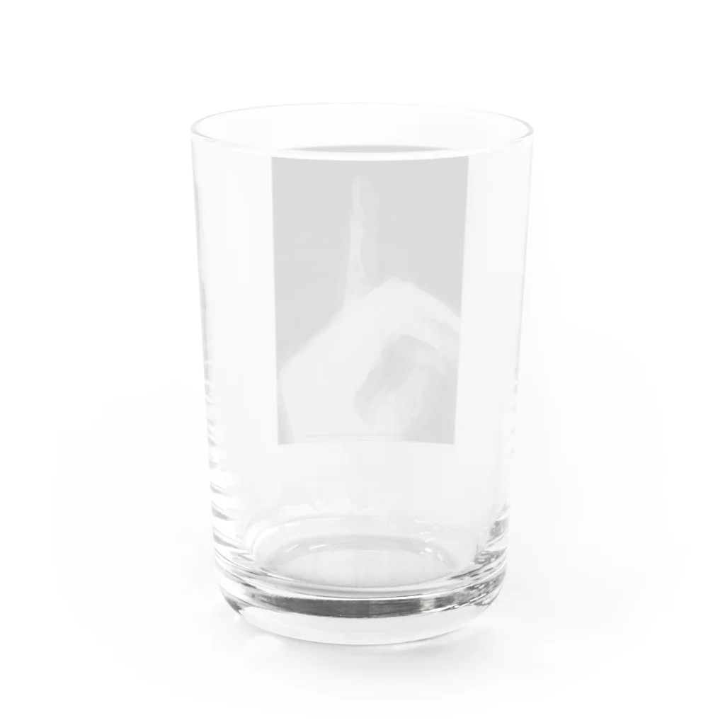 チームすけころの骨折 fracture  Water Glass :back