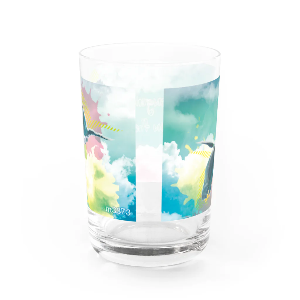 さざなみ星雲のソラトブペンギン Water Glass :back