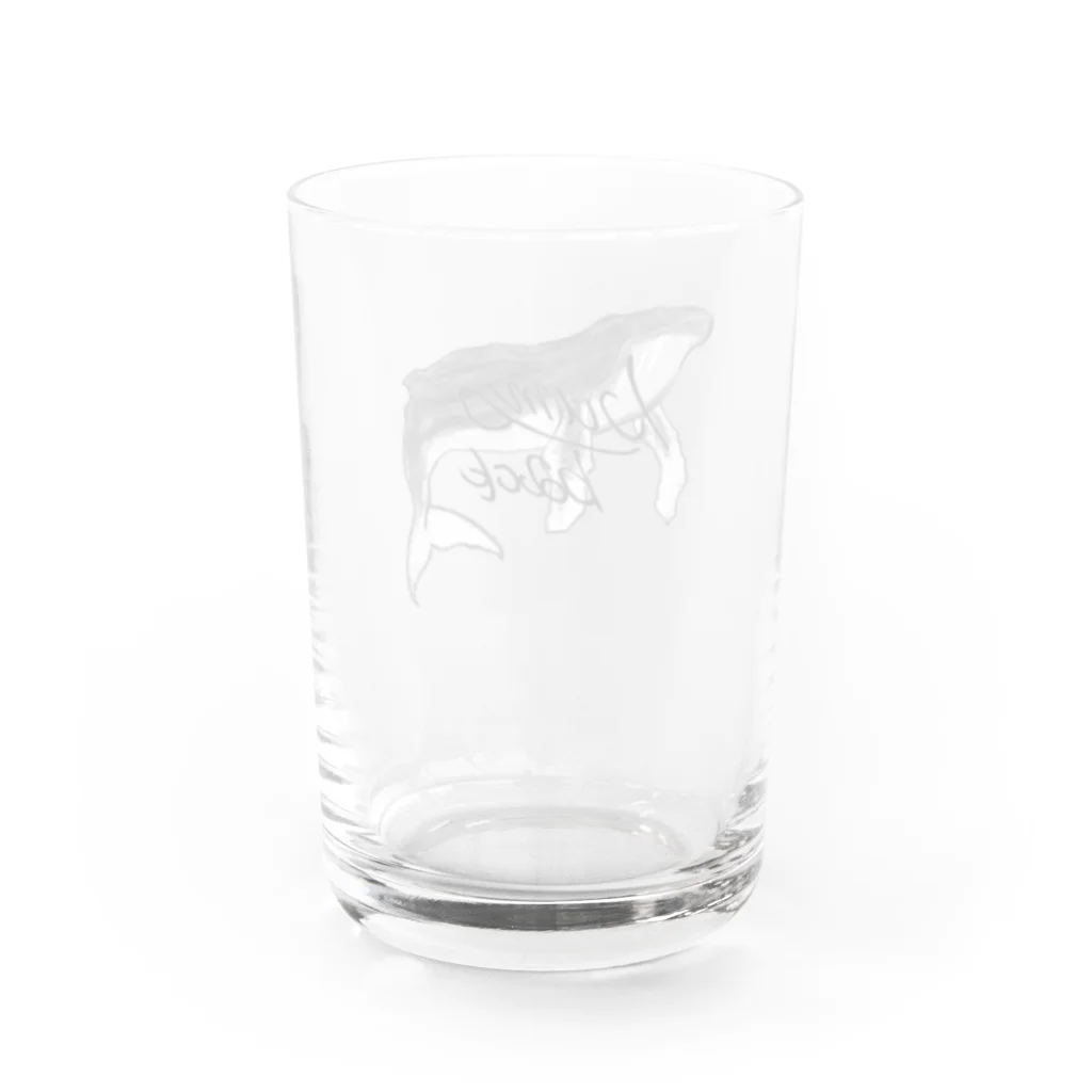 碧そよぐなぜか閉店しない服屋のhunp back whale モノクロ Water Glass :back