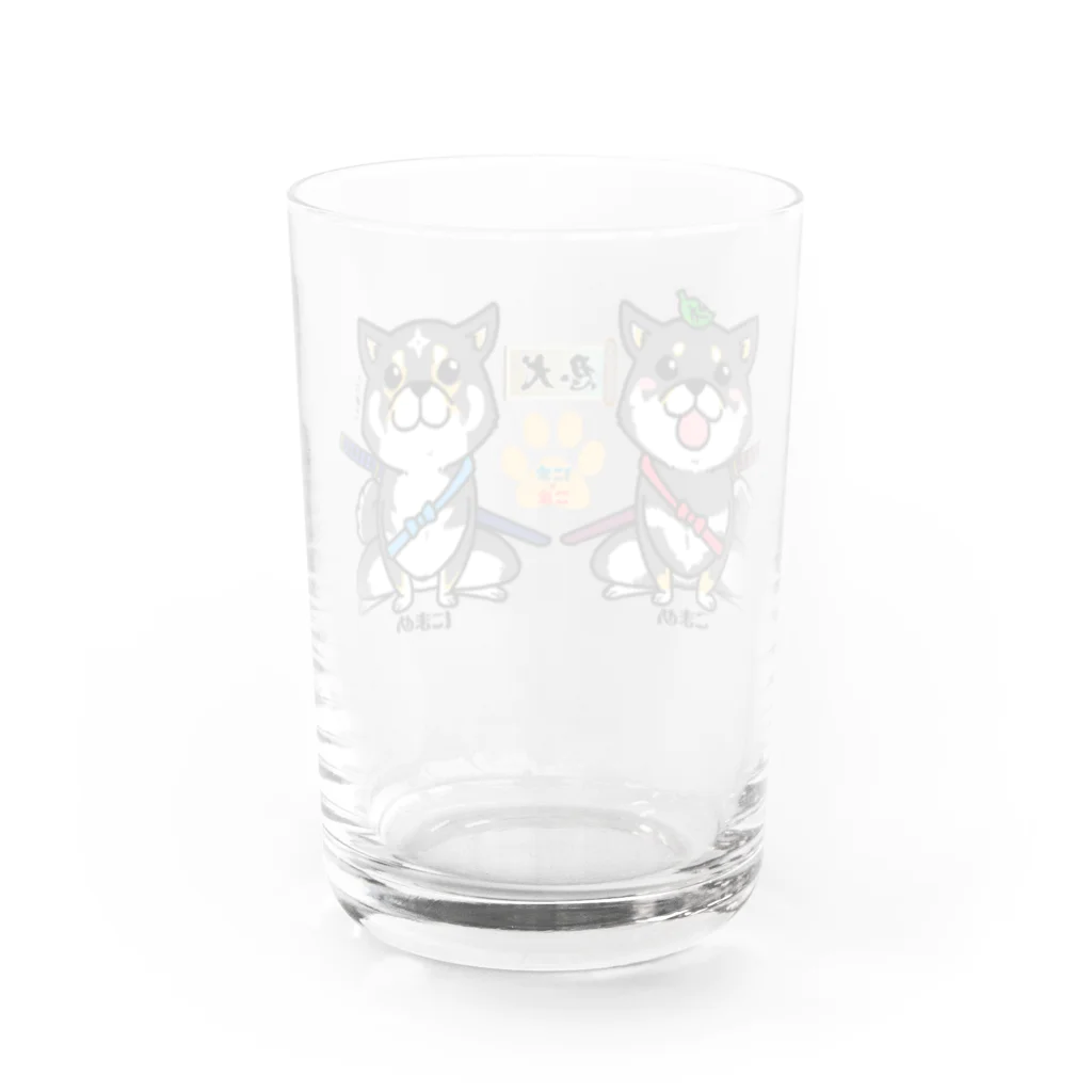 きたかみグッズSHOP(*´ｪ`*)の忍犬にまこま（背景透過Ver.) Water Glass :back