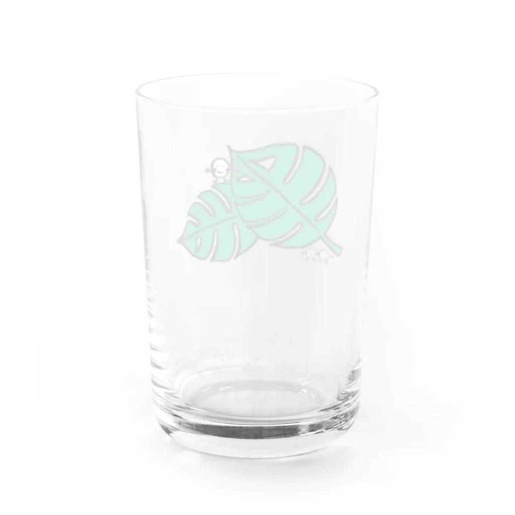 happy_mameのモンステラの葉っぱと豆ちゃん+もっちーず Water Glass :back