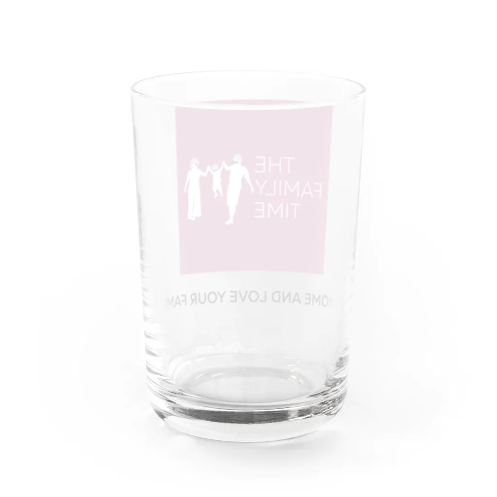 ペアTシャツ屋のシバヤさんの家族の時間(THE FAMILY TIME) ピンク Water Glass :back