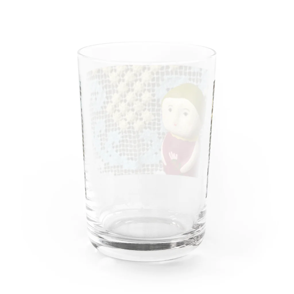 うきうき堂のブロンドの女の子 Water Glass :back