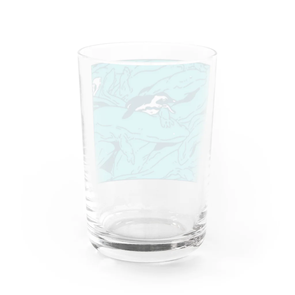 ナイロドノのぎゅうぎゅうオオサンショウウオ　ブルー Water Glass :back