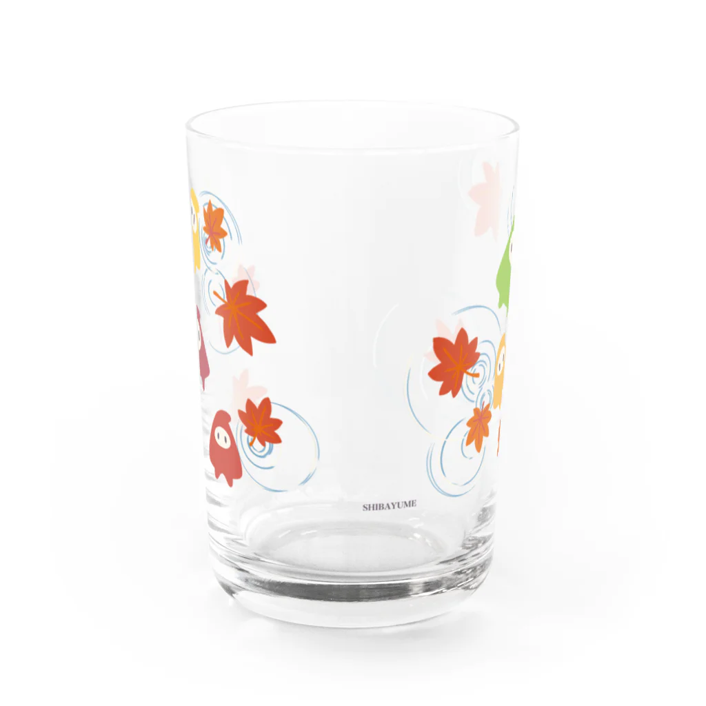 しばの夢工房イラストグッズ店の秋の気配に泳ぐ幸せの小人さん Water Glass :back