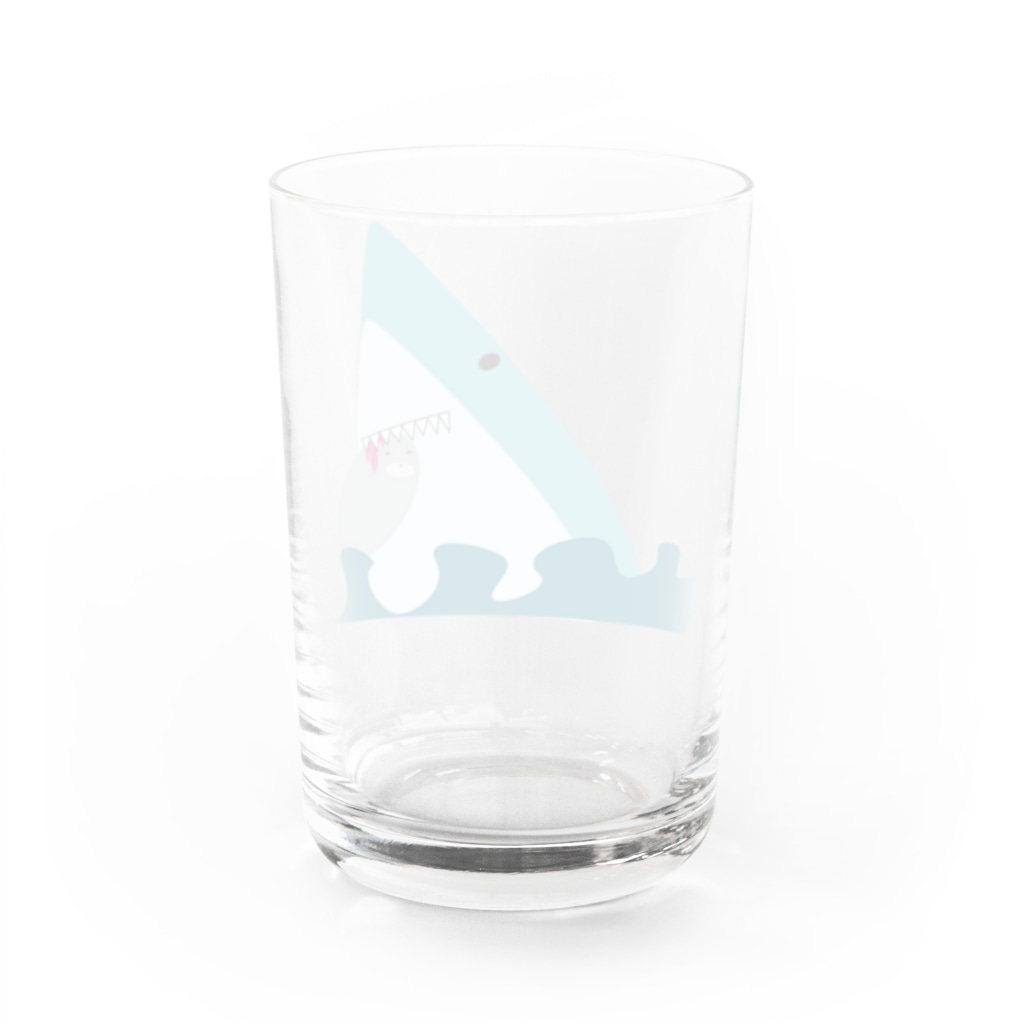 きまぐれの食べてるサメくん Water Glass :back