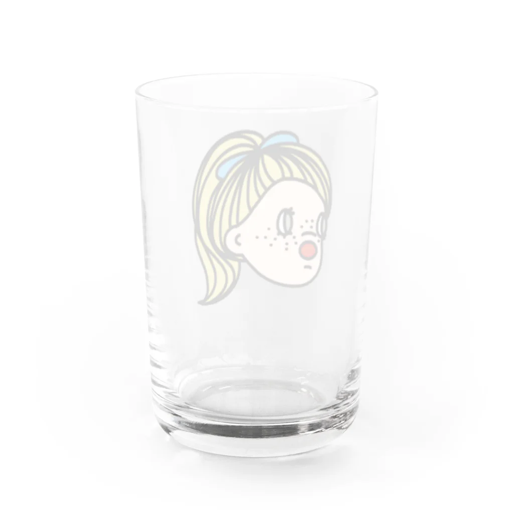 Kaoruko Negish｜画家の赤鼻の女の子 Water Glass :back