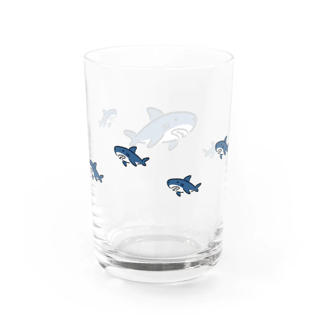 サメ わりとおもいのシンプルなSameの群れ グラス反対面