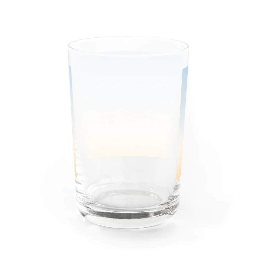 おばけのお菓子箱の夕暮れ Water Glass :back