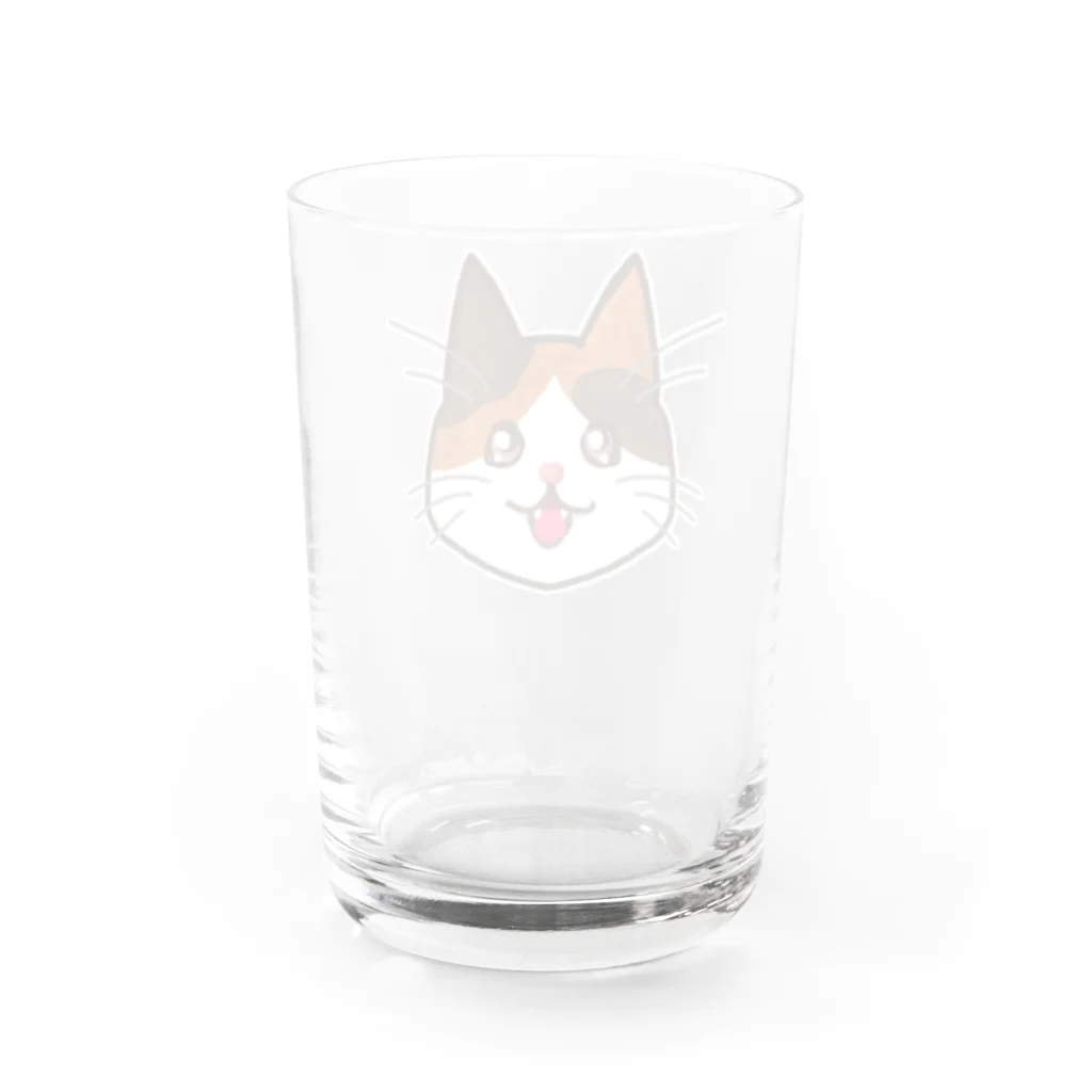 コナカマ通販SUZURI支店の三毛猫ちゃん Water Glass :back