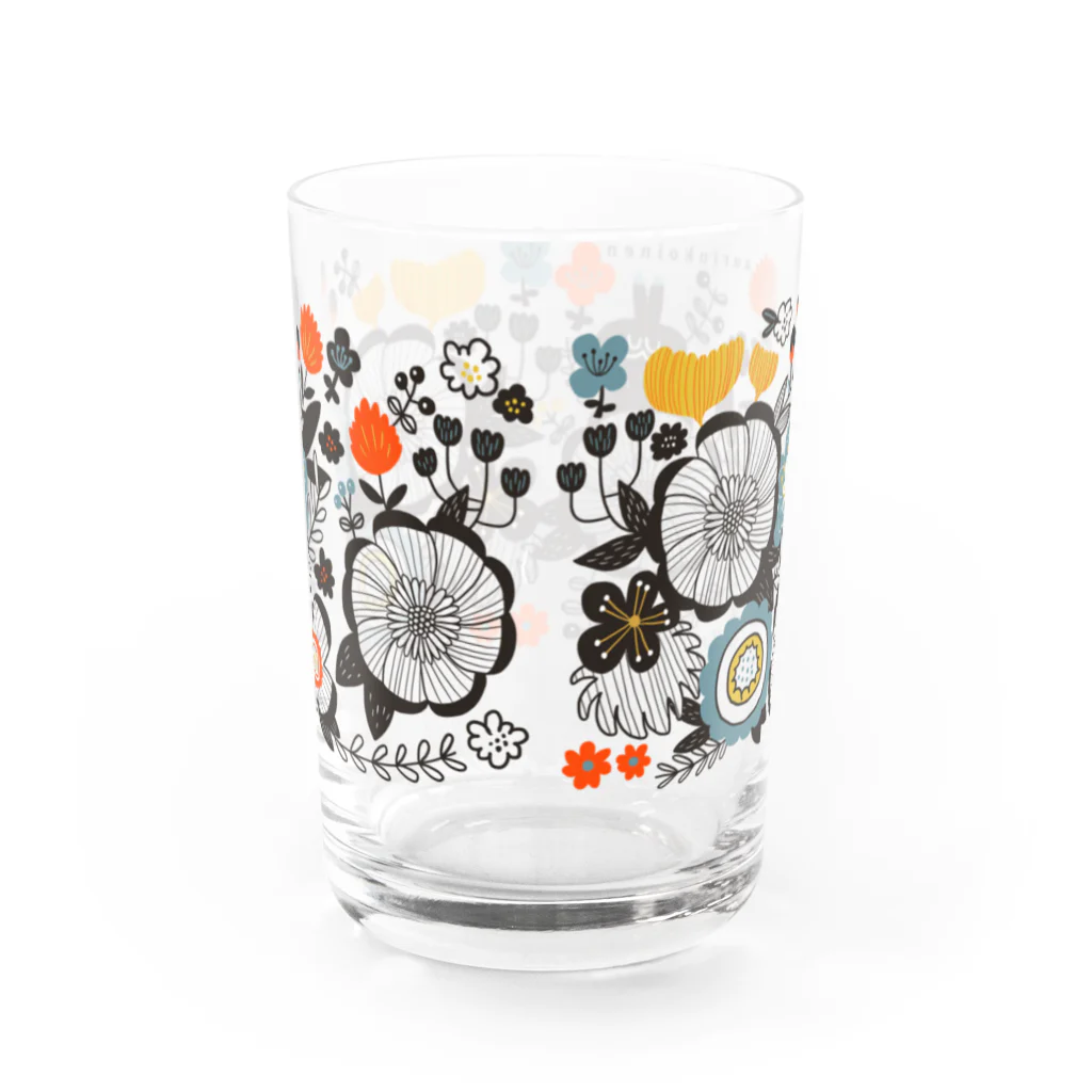 YAMAGATANIGAOE〜apparel〜の北欧風花柄グラス Water Glass :back