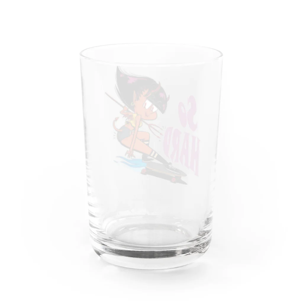 nidan-illustrationの“So HARD” Water Glass :back