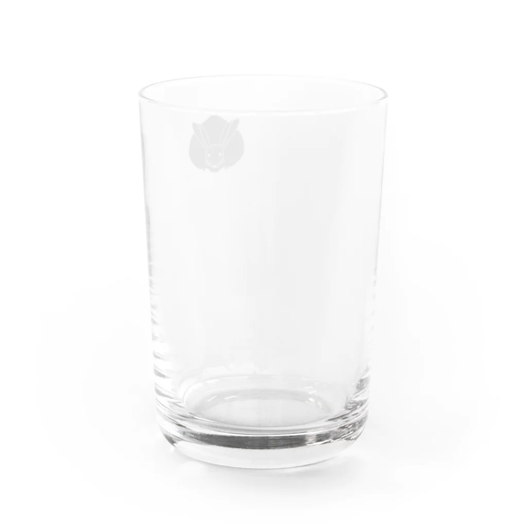 puikkoの家紋　真向き兎（ワンポイント　グレー） Water Glass :back