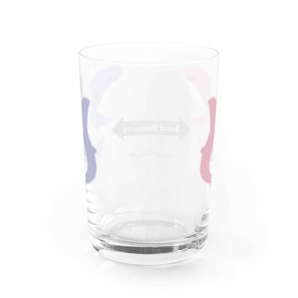 さかたようこ / サメ画家のサメさんたちの #ソーシャルディスタンス | ほわほわcolor Water Glass :back